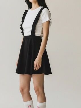 Black Mini Circle Skirt Ruffled Suspenders Emo Goth Coquette Gives Hot Topic